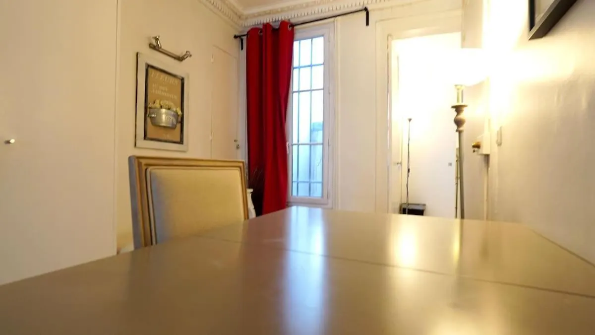02 Grand Studio Near Montorgueil Parigi 0*,